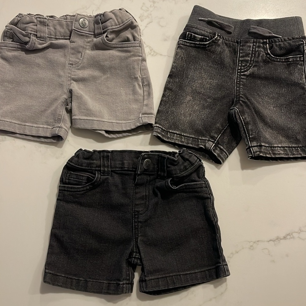 Size 18 Month Boy’s Shorts Denim Lot 3 Pieces Bundle